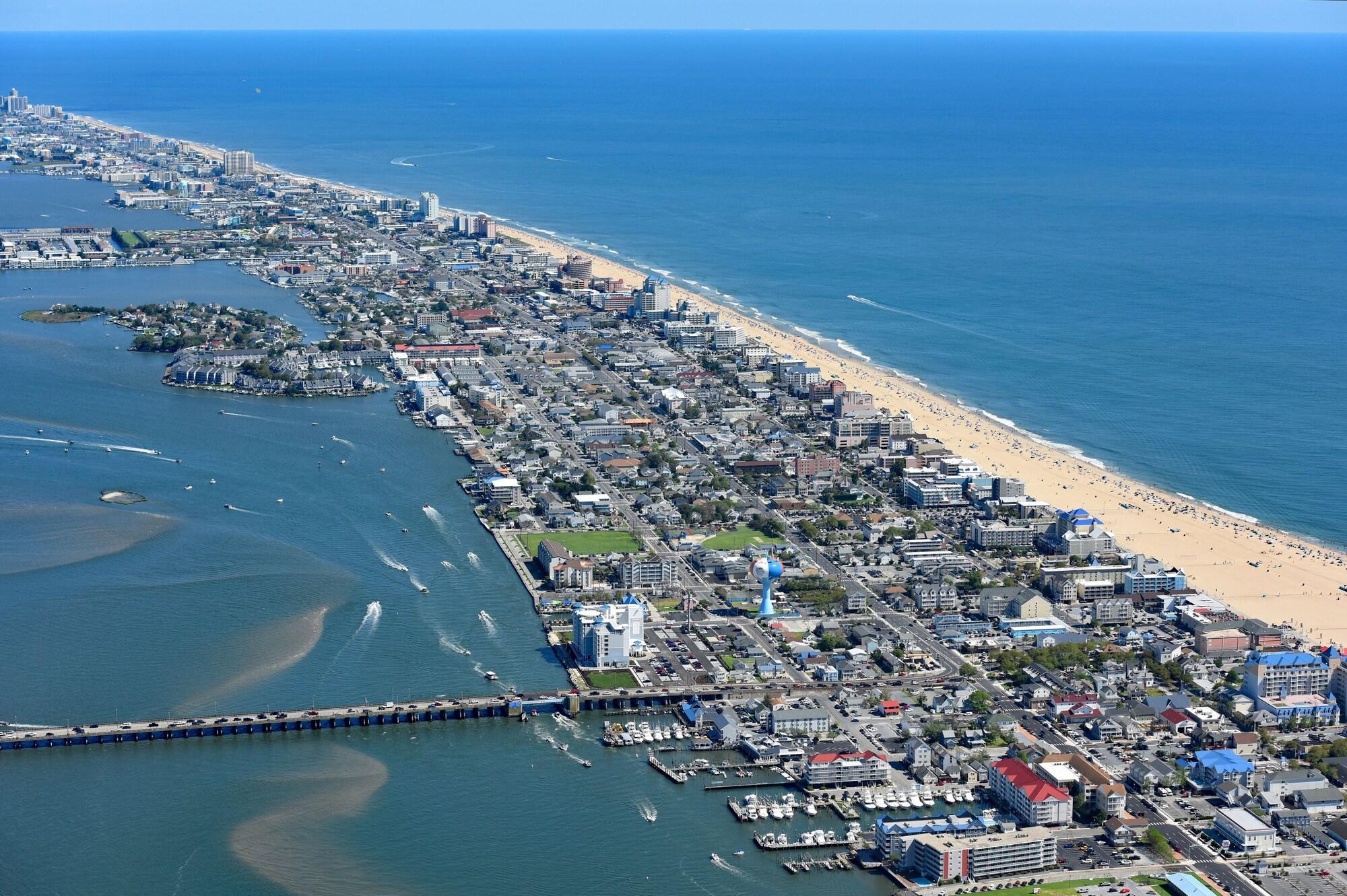 Cambria Hotel Ocean City - Bayfront Extérieur photo